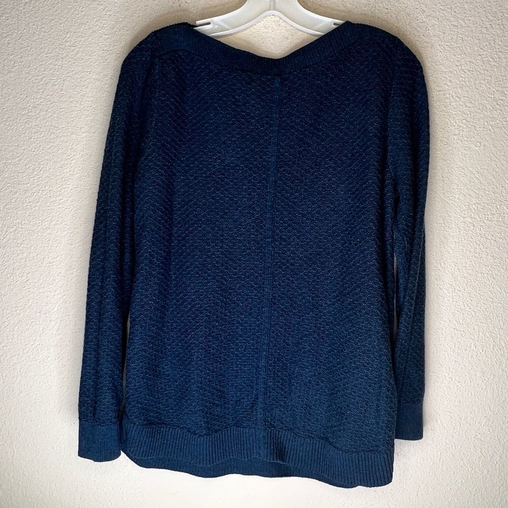 Loft Sweater - Picture 4 of 7